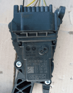 Ford Focus MK2 C-Max Volvo V50 1.6 1.8 2.0 TDCI pedal potencjometr gazu 4M51-9F836- AJ AH 3M51-9F836 AE AF 5