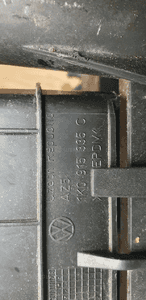 Obudowa podstawa akumulatora VW Golf V Plus 1K0915333C 1K0915335C 1K0915336B 6