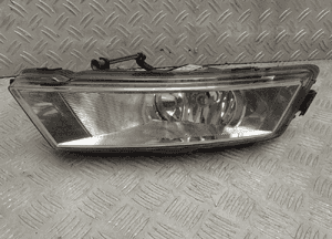Halogen lewy czarny środek skoda rapid 5JA941699 1