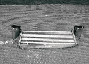Intercooler Chłodnica Powietrza Turbiny 3.0 D BMW X5 E70 X6 E71 13