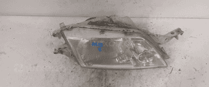 Przod przednia lampa prawa mazda permacy 2