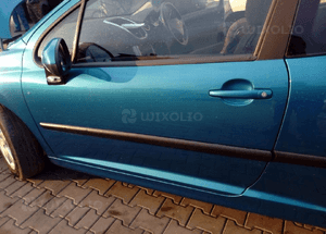 Peugeot 207 drzwi prawe 3D KMU 2