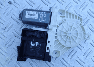Silniczek  szyby vw passat 1K0959702P radom 1