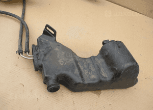 ZBIORNICZEK SPRYSKIWACZY MERCEDES W205 C KLASA 3