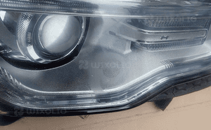Lampa prawa xenon prawy jeep cherokee WK2 14- 4