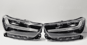 Reflektor prawy lewy mid led volvo XC40 europa 2