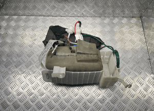 Mercedes W221 pompa foteli A2218001715 1