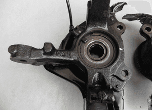 Zwrotnica piasta przód lewa Fiat Bravo II 2 Delta 1.9 JTD 5
