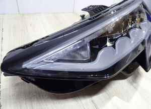 Audi A3 8Y0 19r lewa lampa przód full led 8Y0941011 2