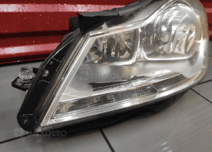 Mercedes c-klasa W204 lift lampa lewa przód przednia oryginał uk bdb 3