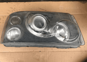 Lampa przednia prawa RHD anglik XBC501703 Range Rover Sport L320 2005-09 1