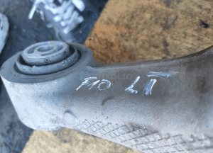 BMW 5 F10 3.0D ZWROTNICA PIASTA WAHACZ PRAWY LEWY TYŁ ZDROWE ORYG 9