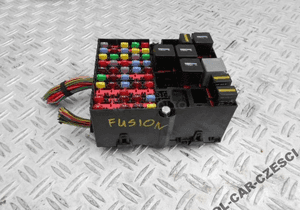 SKRZYNKA BEZPIECZNIKOW  FORD FUSION 05-> RADOM 1