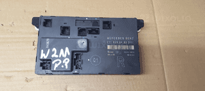 Moduł sterownik drzwi prawy przód Mercedes E-Klasa W211 2118208485 1