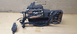 Skrzynka skrzynki bezpieczników mocowanie VW Touareg 7L0937535 3