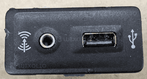 VW Passat B8 gniazdo USB 5Q0035724 1
