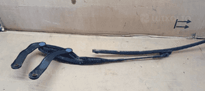 Ramie wycieraczki prawy przód wycieraczka Mercedes W211 4