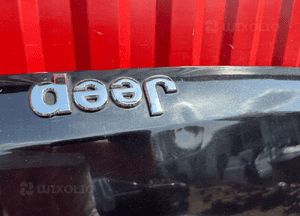 Jeep commander maska pokrywa oryginał ładny stan 9
