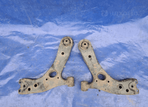 Toyota PRIUS III 09-15 wahacz prawy