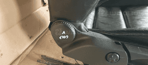 Fotel pasażera prawy przód czarna skóra VW Golf V 8