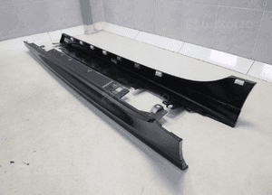 Bmw seria 2 F44 m pakiet listwa progowa próg 6