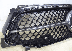 Mercedes CLA W118 Lift 21- Grill Atrapa Nowy 3