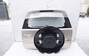 Klapa bagażnika tył suzuki grand vitara 2 ii zdk 1