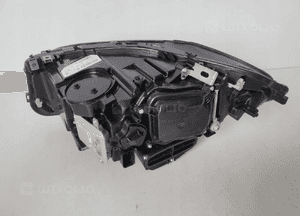 BMW 5 F10 11 LCI Lampa przednia xenon Prawa 12628 6