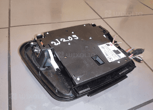 Mercedes clk W209 lampka oświetlenie wewnętrzne kabiny ładny stan 6