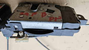 Opel Zafira B zamek drzwi przód przedni lewy prawy 06 8