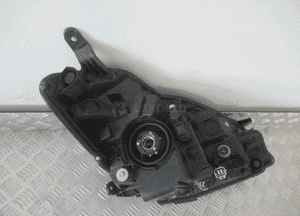 Lampa przednia przód lewa toyota yaris iii 3 lift soczewka 2017-2020 24
