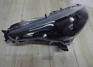 TOYOTA YARIS 4 IV LAMPA prawa przód soczewka 20-24r K0-6EU 4