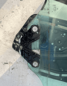 PODNOŚNIK SILNICZEK SZYBA LEWY TYŁ 7128385 7198047 7198049 BMW 3 E93 Cabrio 2