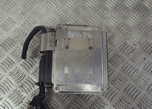 KOMPUTER SILNIKA VW AUDI 038906019FP  RADOM 1