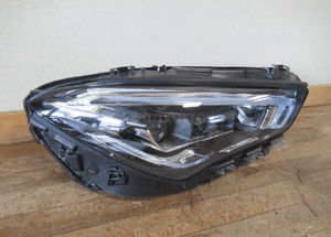 Lampa przód przednia prawa mercedes cla W118 X118 C118 full led 2019- 2