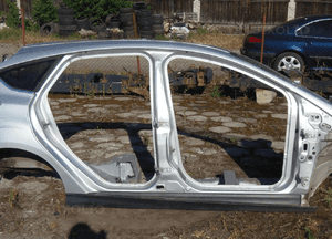 Ford focus MK3 hb 5D 2013R próg prawy słupek