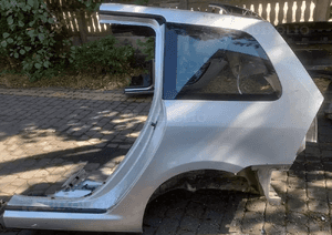 Peugeot 307 blotnik tyl tylny lewy prawy  SW kombi 2