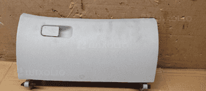 Schowek pasażera Europa Skoda Roomster 5J1857121 1