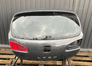 Seat leon ii klapa bagażnika 1