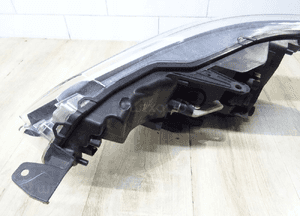 lampa prawa Przód Toyota Avensis T27 led 05-36 y57 7