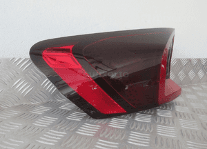 Lampa tylna tył lewa bmw X1 U11 led 2022 4