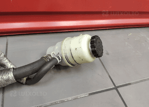 Jeep cherokee liberty kk 2.8 crd 07-12r zbiornik płynu wspomagania przewód 2
