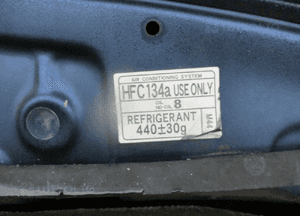 Maska pokrywa silnika toyota corolla verso ii 2 3