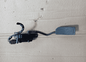 Nissan Primera P12 pedal potencjometr gazu 18002AU400 1