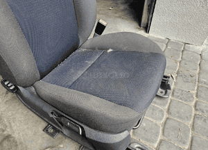 Ford Focus MK2 II fotel przód przedni prawy 1