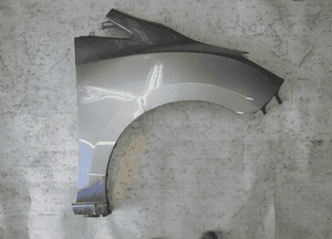 Mazda 5 lift 2010- błotnik przedni prawy 1