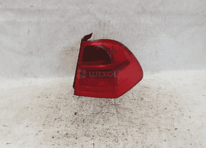 Lampa tylna prawa tył prawo bmw E90 1