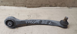 Wahacz lewy przód przedni VW Passat B5 2