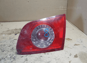 LAMPA W KLAPĘ TYŁ PRAWA VW PASSAT B6 ORYGINAŁ 1