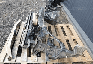 Toyota corolla verso lift 2.2 pas przedni komplet 2